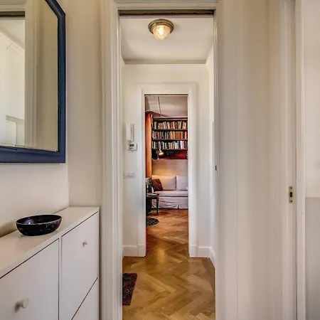 Daire Attic With Terrace Overlooking St Peters Basilica *