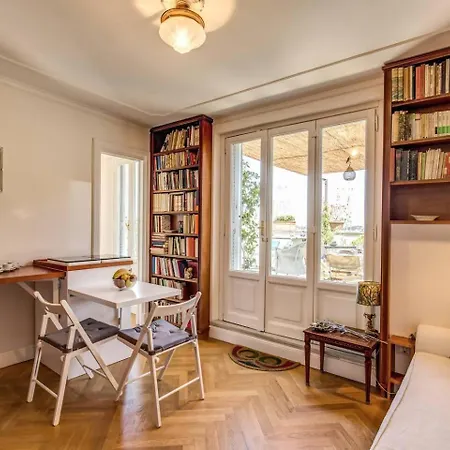 Attic With Terrace Overlooking St Peters Basilica Apartamento
